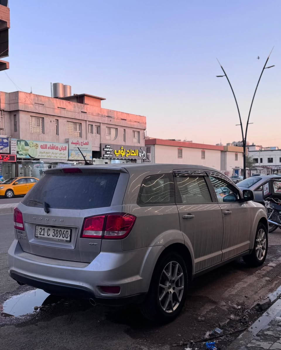 دوج جورني 2019 مواصفات GT فول عدا الفتحة بدون صبغ فقط تبديل جامرلغ بلادي ماشية 70 ميل والسيارة نضيفة جداً اي استفسار والشراي يخابر *********** غير متواجد بالتعليقات كركوك, العراق
