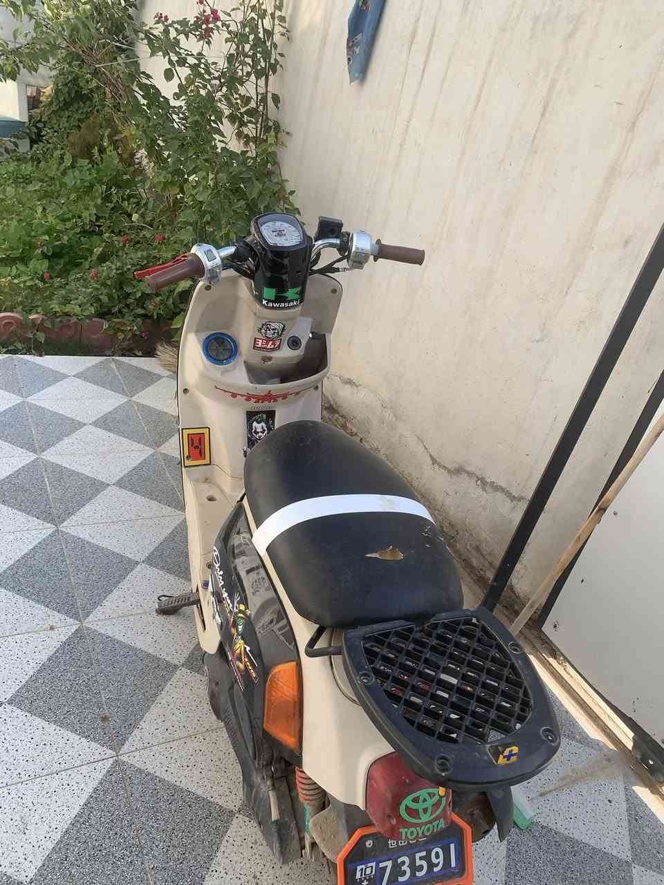 دراجه ماكس بوليس للبيع الدراجه بلاد نظيفه خير من الله
مكان الدراجه/ديالى بعقوبه 
للاستفسار/‭٠٧٧٣ ٩٩١ ٣٥٦٢‬
متواجد فقط على الرقم
