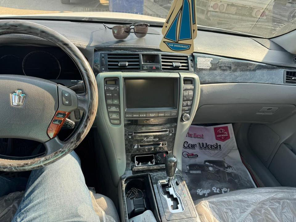 أدوات أدوات أدوات …
بيع سريع سعر 30 ورقة …
شاهين 2004 مكصوصة كصتين متومة بغداد سنوية عضم عاج  شرط دك حاسبة وبأي مرور يعجبك 
شباب سعرها مناسب الي يدور اقل خلي يدور غيرها 
سعرها ثابت ثابت ثابت . 
باقي التفاصيل اتصل ***********
