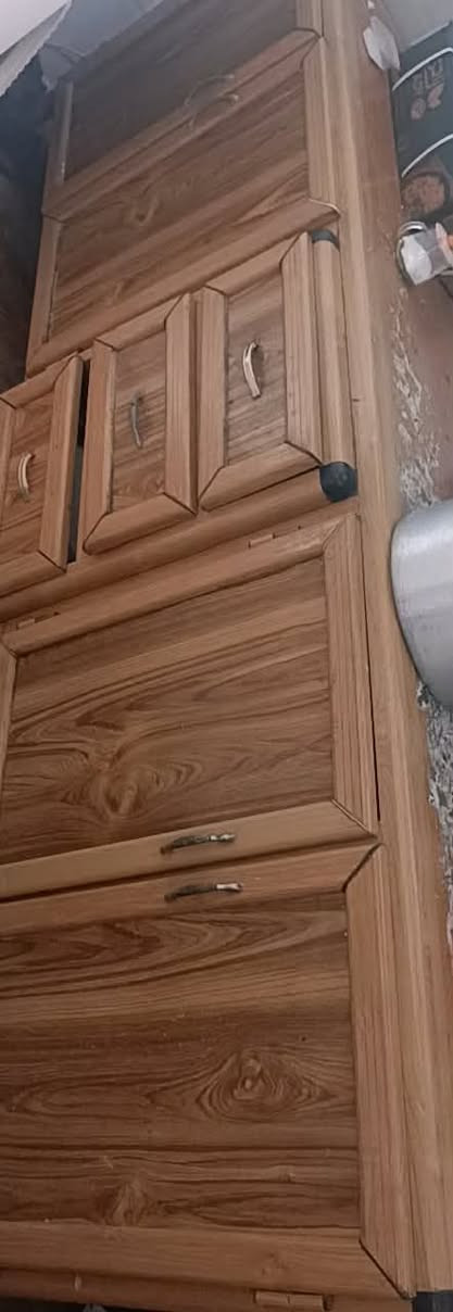 سلام عليكم كاونتر للبيع نظيف مبي اي ضرر قياسه مترين  ونص وسنك متر ونص سعره ١٦٠ مكانه المعقل


**إذا كنت صاحب هذا الإعلان وتريد حذفه لأي سبب، رجاءا أرسل رسالة إلى الدعم الفني**