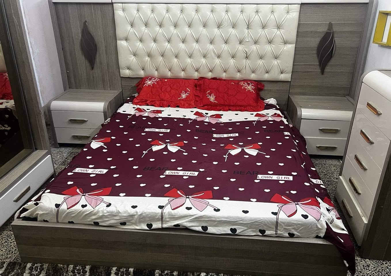 غراض للبيع مستعجله سعر مناسب غرفه اخشاب تركي ٢٧٥ قنينه ٣٥ غساله ٢٠٠))))*********** واتساب غير متواجد عل فيس مجمده ١٥٠
