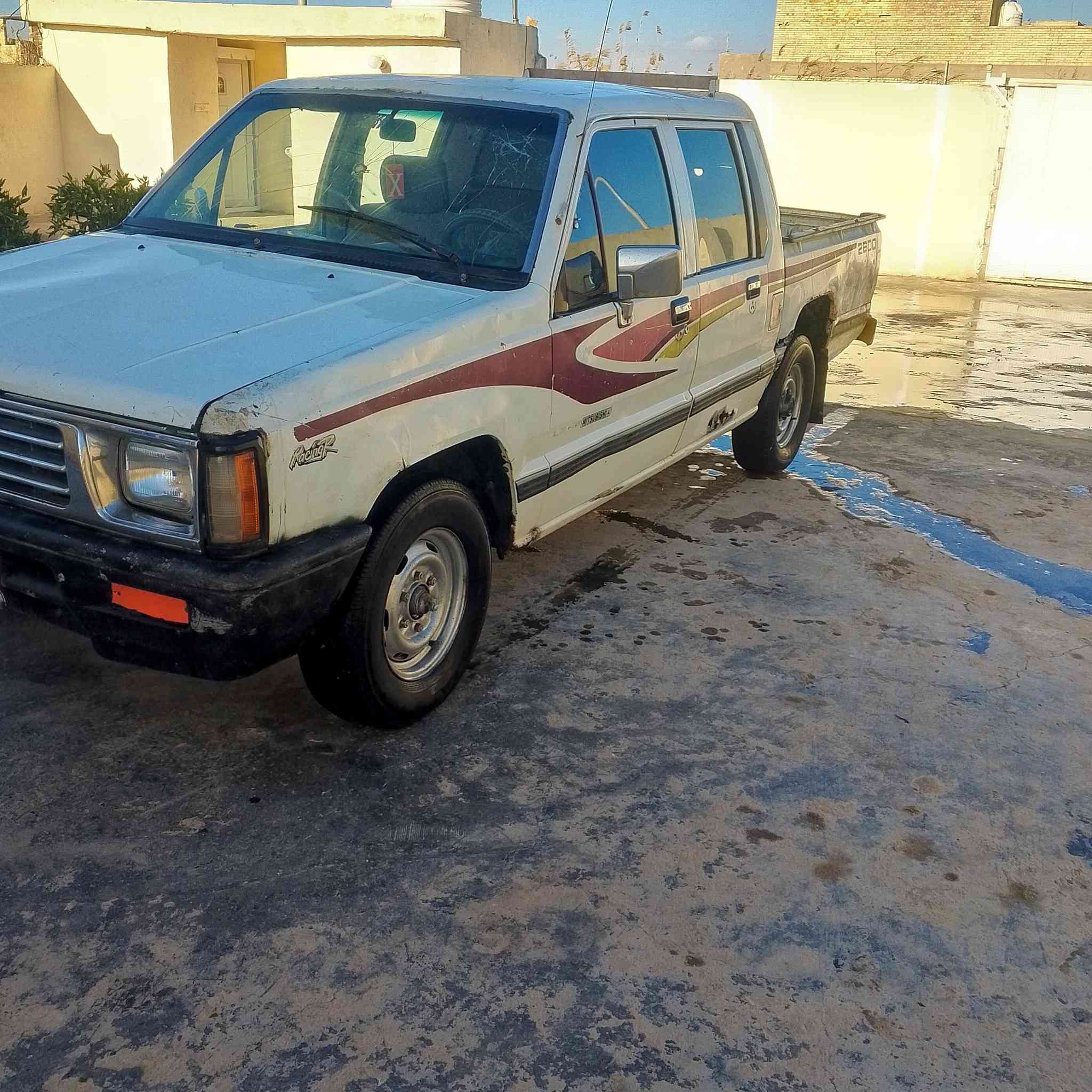 السلام عليكم بيكم 94 مكينه خيط كير جديد شاصي جديد تحويل مباشر مكانها تقاطع النهروان السعر 23 وبيها مجال تفاصيل على الخط***********
