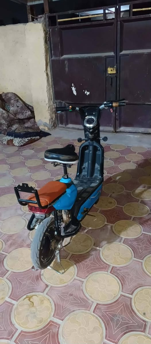 دراجه شحن للبيع او مراوس دراجه حجم 14نضيفه


**إذا كنت صاحب هذا الإعلان وتريد حذفه لأي سبب، رجاءا أرسل رسالة إلى الدعم الفني**