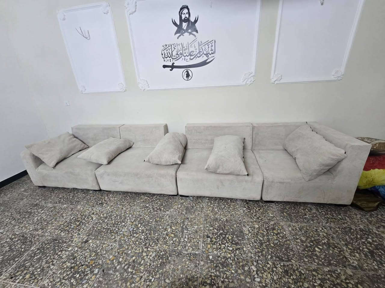 تخم اللبيع اخو جديد ٨مقاعد مكاني بغداد الحبيبية شارع سجة فرع مطعم سلام الاستفسار واتساب علرقم ***********
