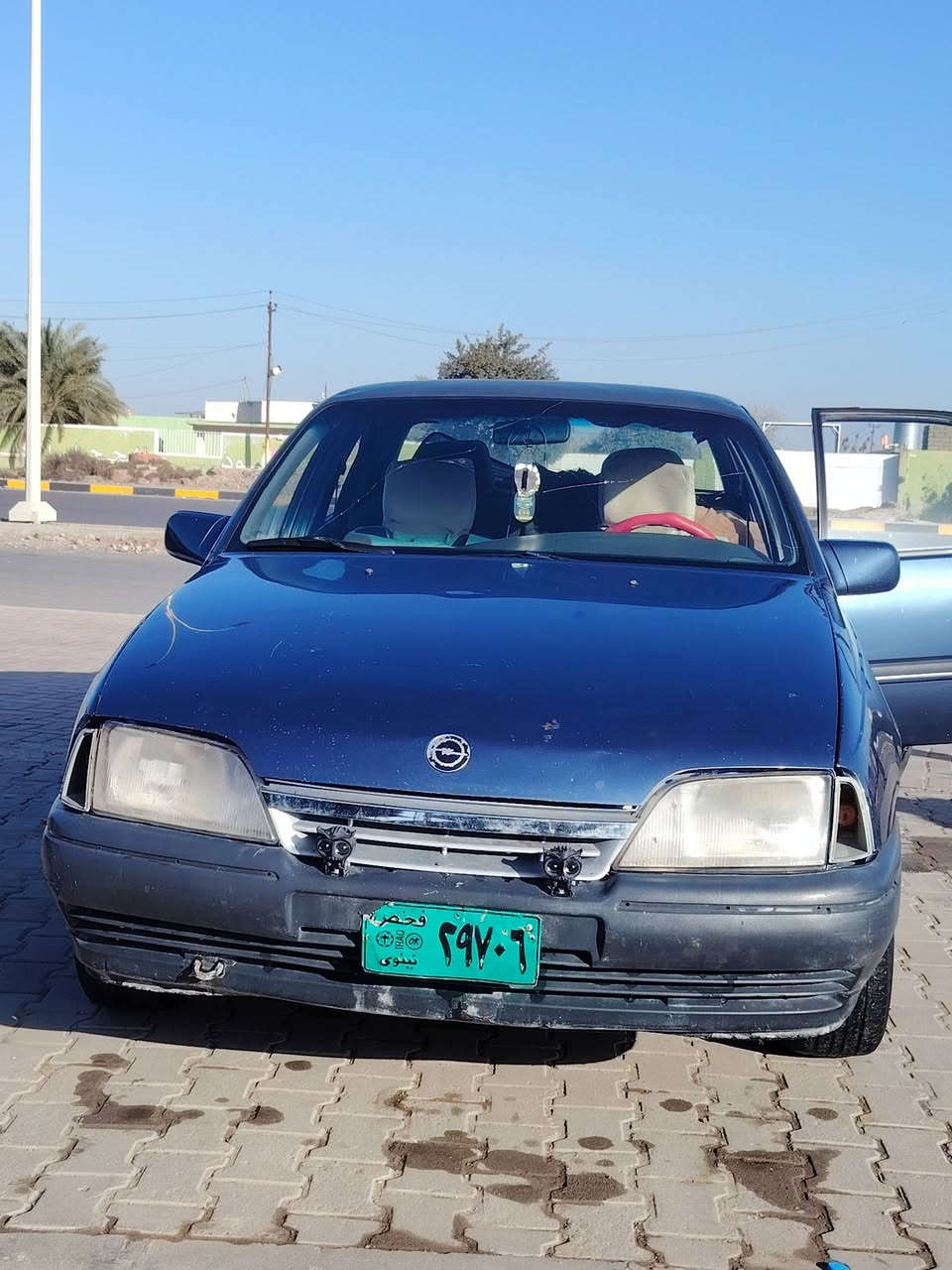 سلام عليكم مكلف بلنشر
اوبل موديل 1989
 بدون صبغ ع بلاد بدون خياس 
 محرك 20 بلادي كير شرط سياره جاهزة من كلشي شرط تحويل بعده فحص
 السعر 20 وبية مجال مراوس حسب القناعة 
 مكان السيارة بيجي
الاتصال على الرقم ***********
