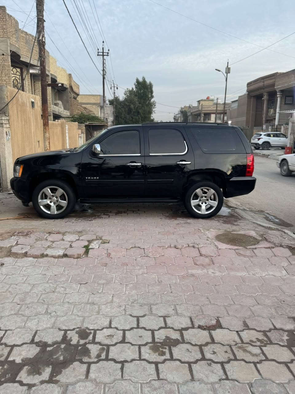 سلام عليكم
تاهو للبيع موديل 2010 
أدوات أدوات بدون كص بدون فتح شاصي دخول سياحه سياره خليجيه مكفوله من صبغ وضربه فقط جاملغ جماليه امامي تخم تاير صدر امامي خلفي سياره جاهزه كير مكينه خير من الله 

موقع بغداد الرصافه 

التصال وسعر ***********
