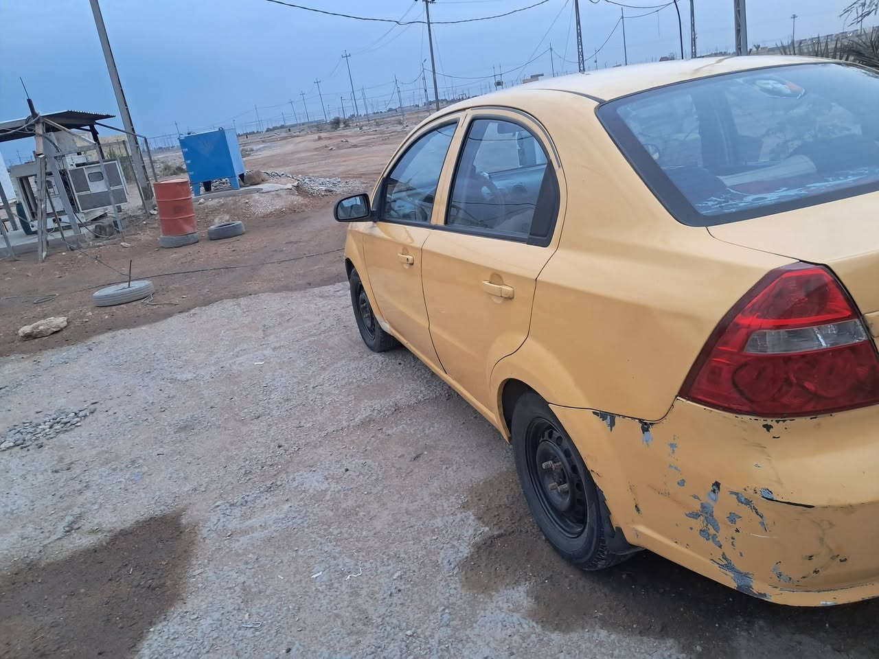 اسلام عليكم من رخصت مدير الكروب سياره افيو موديل 8 كوري مكينه مسكر ضربه الجاملخ الخلفي سياره بسمي رقمها قادسيه مصفره هيه وغرامات
مداور ثاني يوم مكان السياره الديوانيه 

سعر 45وبيها مجال حك الجيه ***********
