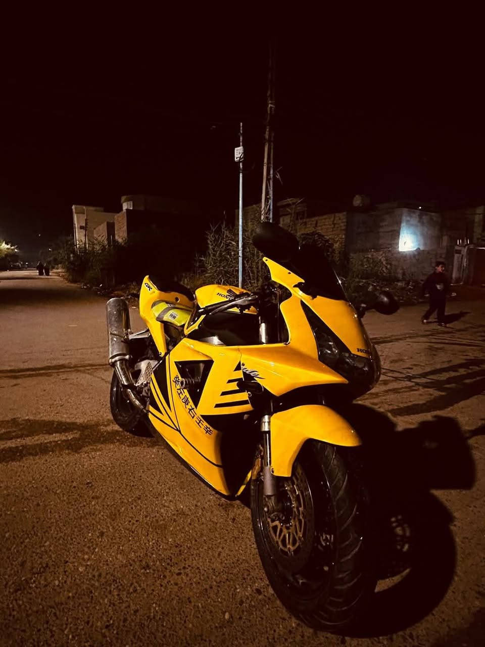 من رخصت الادمن
دراجه دڤل 900  مكمركه 
العنوان  الانبار رمادي 
مكينه مكفوله ستندر 
السعر 35 وبيه مجال

يوجد توصيل لكافة المحافظات العراق


**إذا كنت صاحب هذا الإعلان وتريد حذفه لأي سبب، رجاءا أرسل رسالة إلى الدعم الفني**