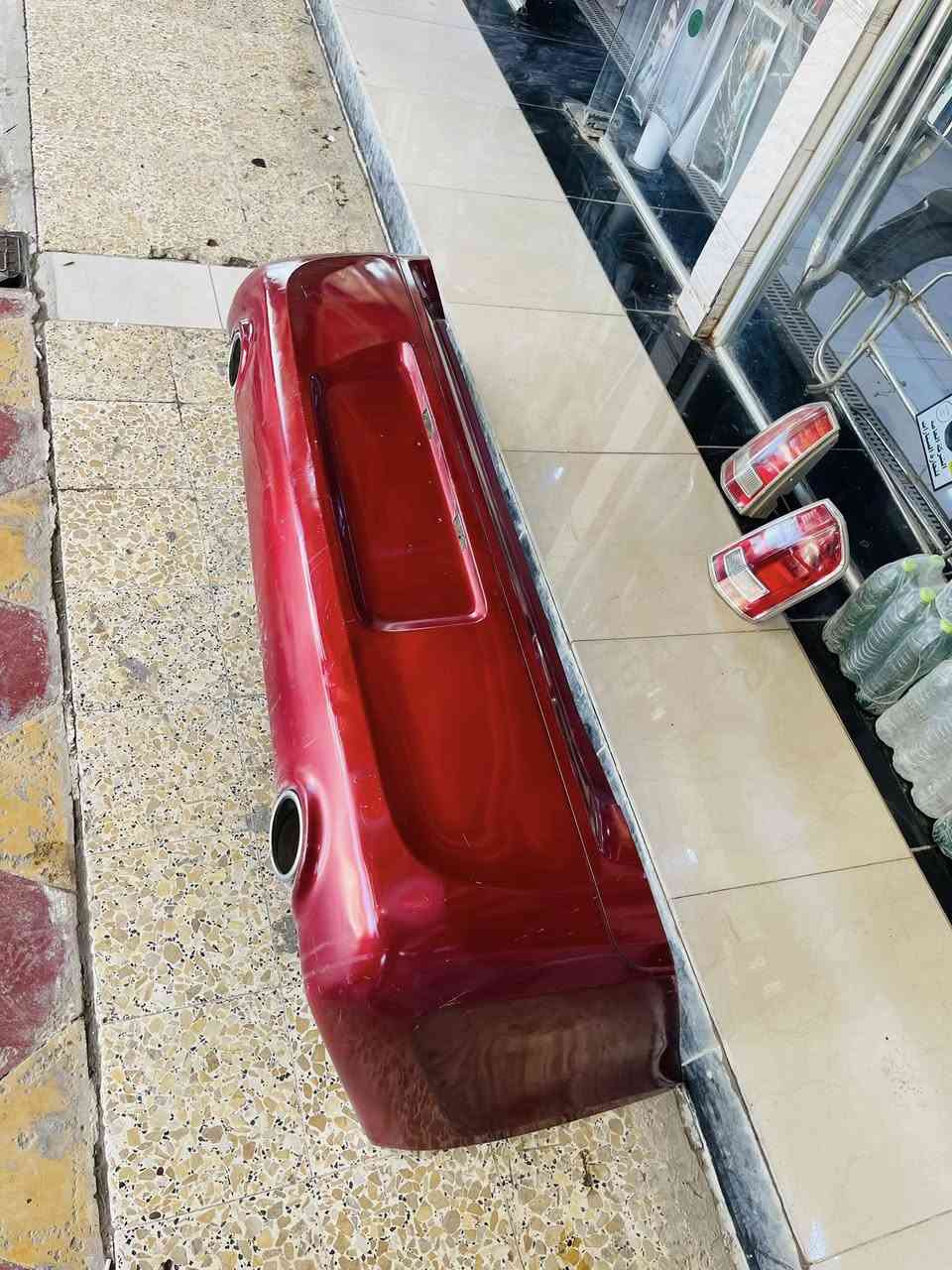 سلام عليكم   
دعاميه خلفيه اصليه + بكلايتات اصليات مال 2014 نظيفات 
سعر 150  مكان دوانيه 
استفسار ***********
