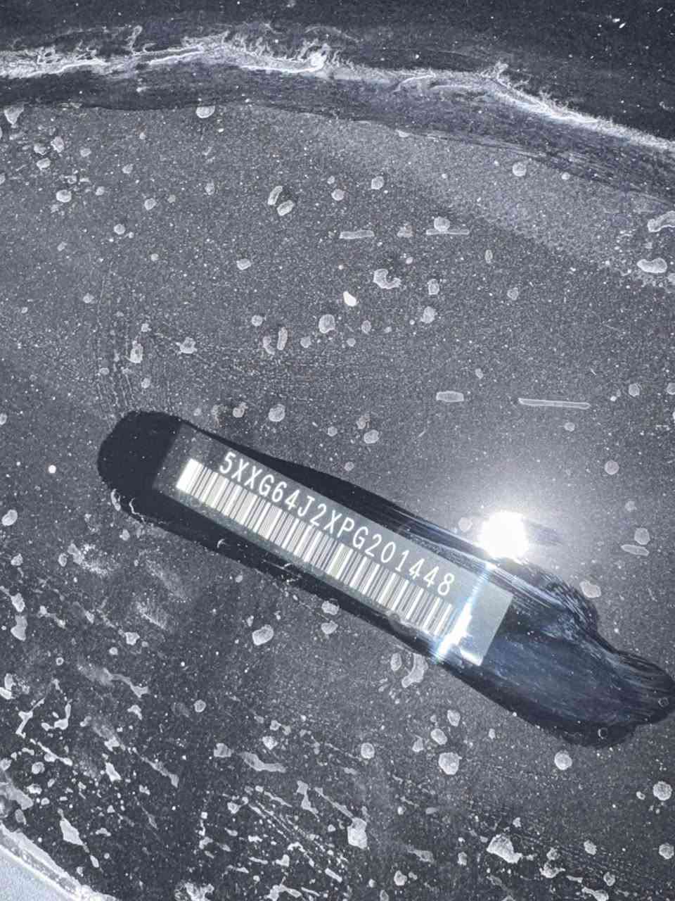 سلام عليكم كيا K5 جيتي لاين موديل 2023 رقم اربيل حادثها قطعه وحده صبغ لبنيد فقط شاصي لغد كفاله ولباقي كفاله بيها مكانين بارد ع كد صبع دواخل احمر 
 182 ووبيها مجال كلش قليل مكان سياره بصره *********** 
مواصفات الجيتي لاين معروفه 

محرك 1.6 لتر تيربو
 • قوة 180 حصان 
 • گير أوتوماتيك 8 سرعات
 • نظام دفع أمامي FWD
 • وضعيات قيادة Smart / Eco / Normal / Sport
 • ويلات رياضية 18 إنج
 • إضاءة أمامية LED
 • إضاءة نهارية DRL
 • سقف بانوراما
 • مرايا كهربائية مع إشارات
 • شاشة وسطية 10.25 إنج
 • Apple CarPlay
 • Android Auto
 • شاشة عدادات رقمية
 • مقاعد جلد GT-Line
 • مقعد السائق تحكم كهربائي
 • تشغيل بصمة (Smart Key)
 • تشغيل عن بعد
 • شحن لاسلكي للموبايل
 • مكيف أوتوماتيك ثنائي
 • حساسات أمامية وخلفية
 • كاميرا خلفية
 • نظام الثبات الإلكتروني ESC
 • ABS مانع انغلاق الفرامل
 • Auto Hold
 • حساس النقطة العمياء
 • تنبيه الخروج عن المسار
 • وسائد هوائية متعددة
