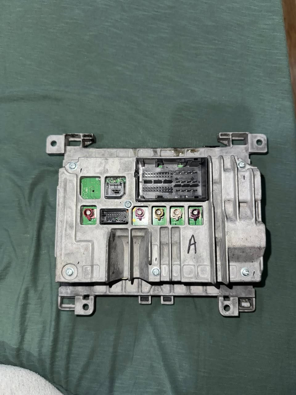 السلام عليكم
1- شاشه اوباما جارجر جالنجر دورنكو كار بلي مديل 17 الشاشه ذابه الزيت مالتها كلشي بيها شغال يشهد الله يرادلها زيت فقط وترجع بحاله الوكاله
2- علامه شباك اوباما عدد 2 + علامه 300 c 
3- علامه رولز رويز وزن ثقيل 
4- بلكات NGK استخدام قليل وشغالات انفتحن من كصه عدد 4
5- علامه حرف m
6- قبق مكينه هيمي لاكسر لافطر لاصبغ نظيف كلش
7- وسطيات وبطيخات هيمي 
الغراض كلهن للبيع عنواني بصره ***********
