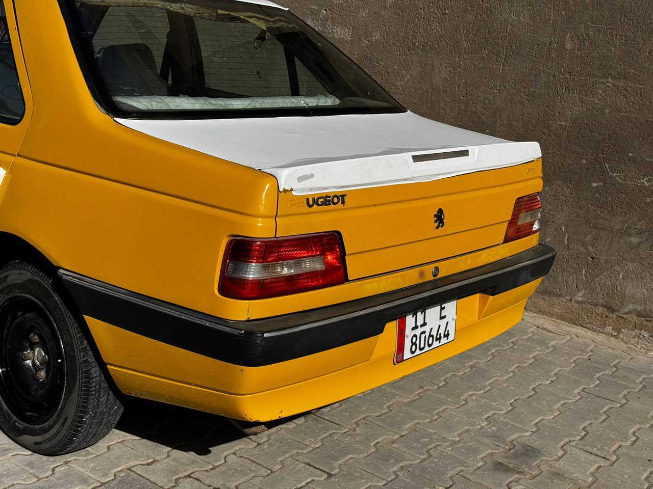 السلام عليكم
بيجو لميس موديل
2013 تحويل مباشر
السعر 28 ورقه وبيه مجال
عنوان بغداد 
***********
