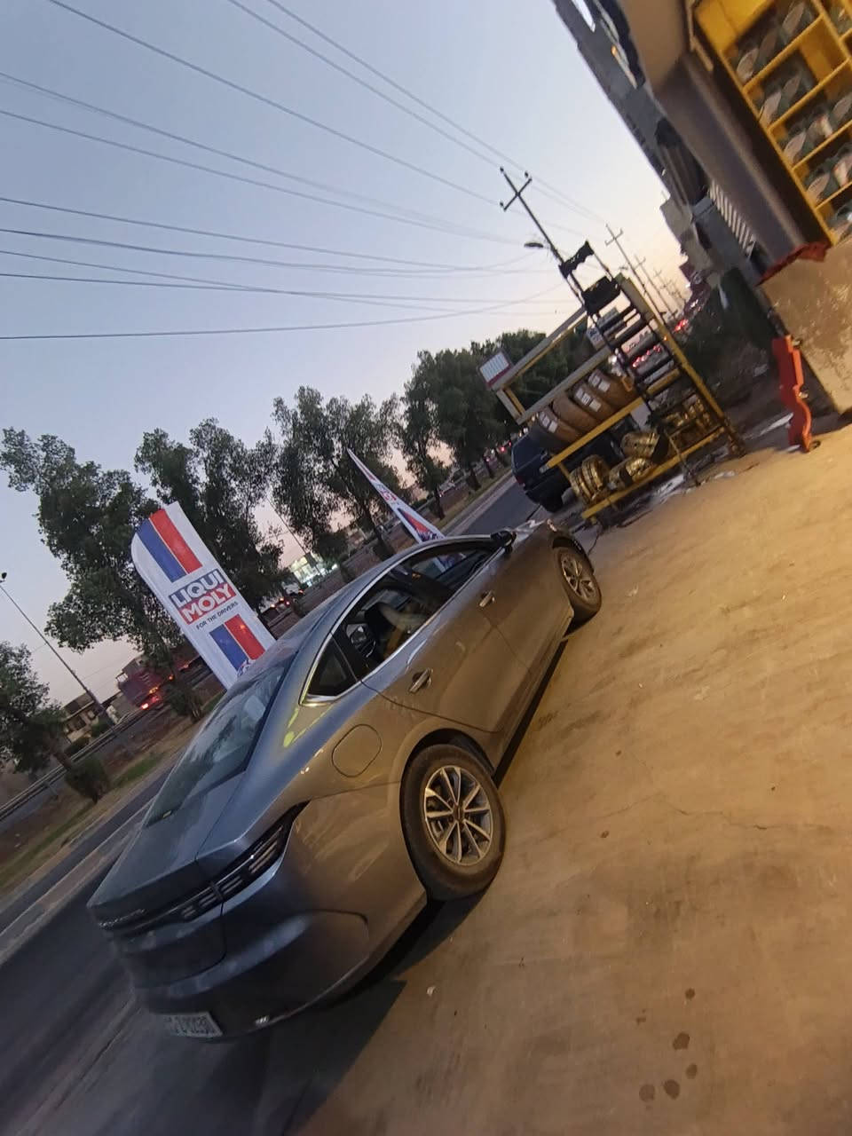 السلام عليكم بي ويدي ماشيه٣٦ بسمي تحويل ثاني يوم بيها ضربها بل صنودك مرجعه بارد رايدها١٨ ونص مكاني بغداد الدوره***********
