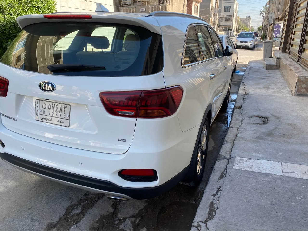 🚗 سـورنـتـو 2020 خليجي فـول المـواصـفـات – محرك 3500 (رقم بغداد باسمي) 🚗

السلام عليكم شباب..
للبيع كيا سورنتو موديل 2020، محرك 3500 المرغوب القوي، سيارة مال بيت. مكفولة من الدعامية للدعامية وبدون أي صبغ أو ضربة، جاهزة من كلشي وتدك سلف وتمشي!

📌 التفاصيل والمعلومات:

الموديل: 2020 خليجي 

المحرك: 3500 V6 (عزم وقوة وتبريد)

شرط مكفولة من الدعامية للدعامية (عامة من الصبغ والضربة والدواخل) 🛡️

الداخلية: مخمل بحالة الشركة

✨ أبرز المواصفات:

☀️ سقف بانوراما بالكامل

🪑 كشن كهرباء

📽️ شاشة كبيرة + كاميرا خلفية

🚪 بصمة تشغيل وأبواب + صندوق كهرباء شفط فتح ذكي 

❄️ تكييف أوتو 3 قطع (تبريد ثلج)

@ حساسات امامي خلفي 

💵 السعر: 250 ورقة ($25,000)
📍 المكان: بغداد - البياع

📞 للاتصال والاستفسار: ***********
💬 واتساب: ***********

(السيارة موجودة والمعاينة للشراي ) بغداد, العراق
