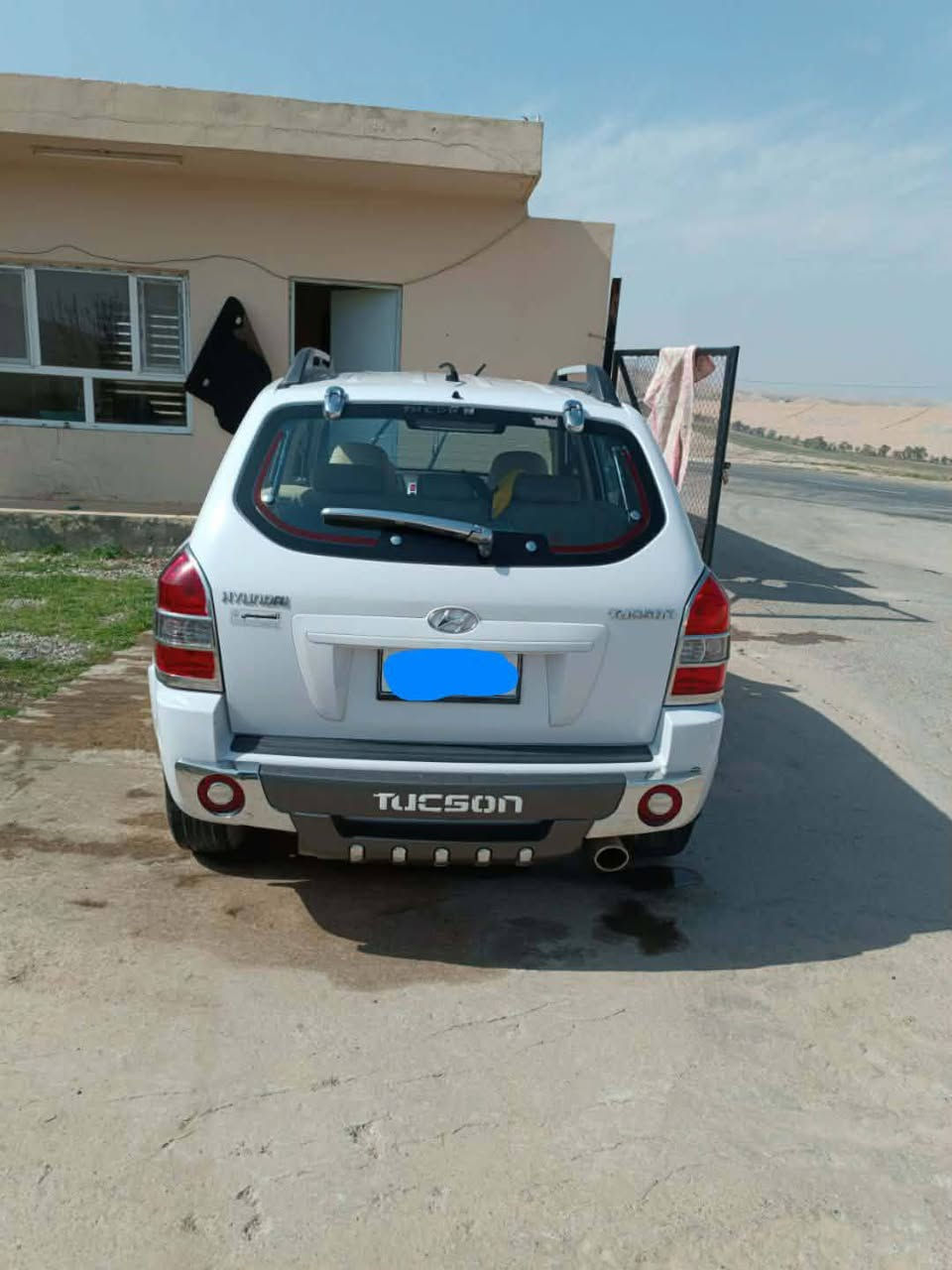 سيارة هونداي  تكسون
موديل 2009 ....ماشيه 155 الف كم 
حجم محرك 2000 ...رقم نینوی الماني
السعر 132 وبيها مجال
مابيها اي ضرر شرط الفحص

للأستفسار

***********
 ‏‬‏
***********
