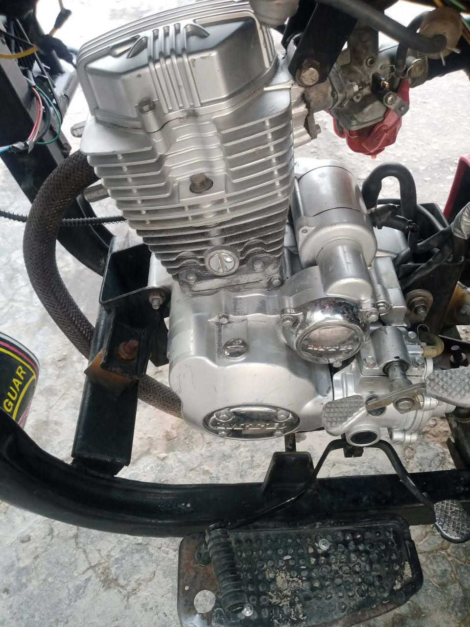 ستوته للبيع مديل 2012 رقم كامله ماعايزه برغيي مكاني نجف بدون محجر ومسطبات


**إذا كنت صاحب هذا الإعلان وتريد حذفه لأي سبب، رجاءا أرسل رسالة إلى الدعم الفني**