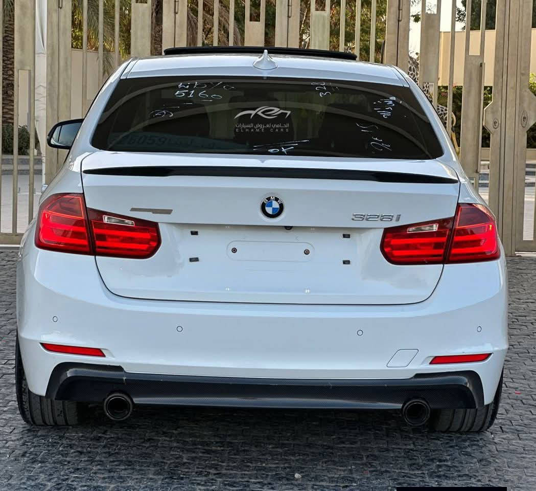 🔥 للبيع: BMW 3 Series (F30) — أناقة ألمانية بروح رياضية 🔥🤍
سيدان رياضية تجمع بين الأداء الممتع في القيادة والتصميم الأنيق، مناسبة للاستخدام اليومي مع طابع رياضي مميز.
المواصفات:
• BMW 3 Series (F30)
• قير أوتوماتيك
• محرك اقتصادي بأداء ممتاز
• تصميم رياضي أنيق
• إضاءة LED أمامية مع Angel Eyes
• شبك أمامي بلمسات M Sport
• جنوط رياضية
• شاشة معلومات وترفيه
• حساسات وكاميرا خلفية
• أنظمة أمان وثبات متقدمة
✨ السيارة نظيفة جداً وحالة ممتازة
📩 للتواصل والاستفسار: مراسلة خاصة


**إذا كنت صاحب هذا الإعلان وتريد حذفه لأي سبب، رجاءا أرسل رسالة إلى الدعم الفني**