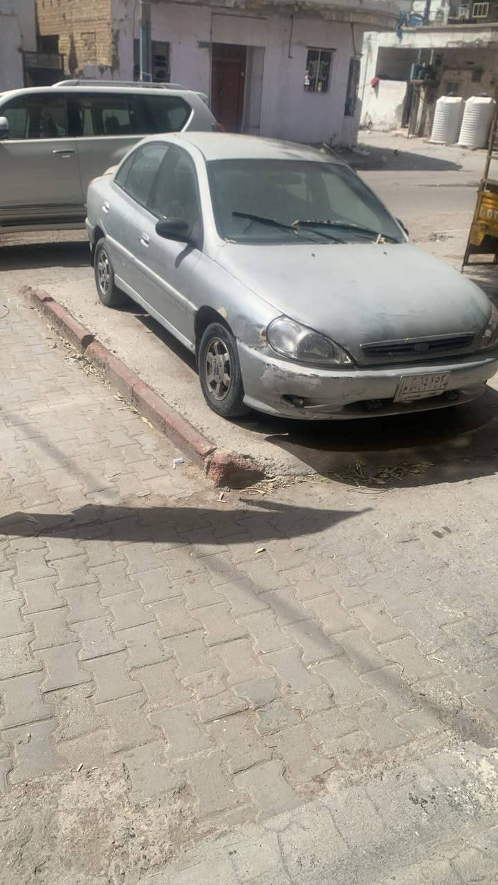 السلام عليكم
كيا ريو 2002 
السياره مثل متشوفهه كير اوتو
بيهه عطل البانزين يشكل والباقي كله شغال
ابيع على وضعهه ب33 وبيهه مجال 
مكاني الحريه شارع الجنابيز


**إذا كنت صاحب هذا الإعلان وتريد حذفه لأي سبب، رجاءا أرسل رسالة إلى الدعم الفني**