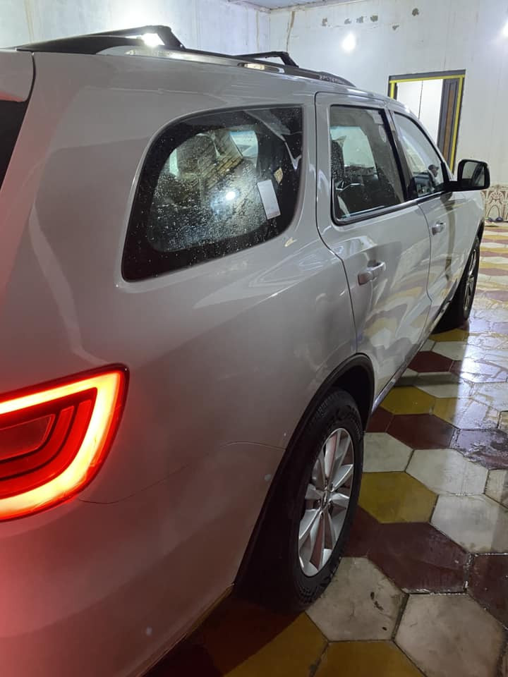 دورنكوً مديل 16 فول عدى الفتحه شفتات رقم ذي قار تحويل ثاني يوم بيه قطعتين تبديل باب سائق بيه ربع صبغ وباب الخلفي بيه ربع صبغ كذالك جاملغً الخلفي ربع صبغ سياره جاهزه من كلشي احله من صور عد جناي مكان ذي قار ستفسار ***********
