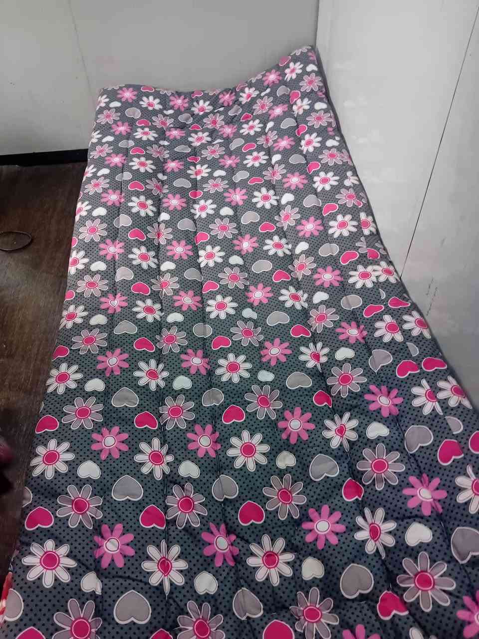 السلام عليكم جودليات ديوان١٤قطعه جدد سعر القطعه ٨الاف


**إذا كنت صاحب هذا الإعلان وتريد حذفه لأي سبب، رجاءا أرسل رسالة إلى الدعم الفني**