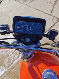 للبيع رقم موديل 25 كفاله عامه محرك ميتين سعره مليونين أو ربع أو بيه مج...