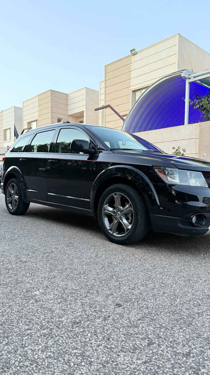 سلام عليكم....
دوج جورني موديل 2018 كرووز روود 6 سلندر تبريد 3 قطع فريز جديد راديتر سراوين حدادية وبراد وباتري جدد سيارة جاهزة من كل شي وضربته موضحة بالسونار والسنوية باسمي مجددة لحد 2030 والسعر 147 ورقة للاتصال 
***********
