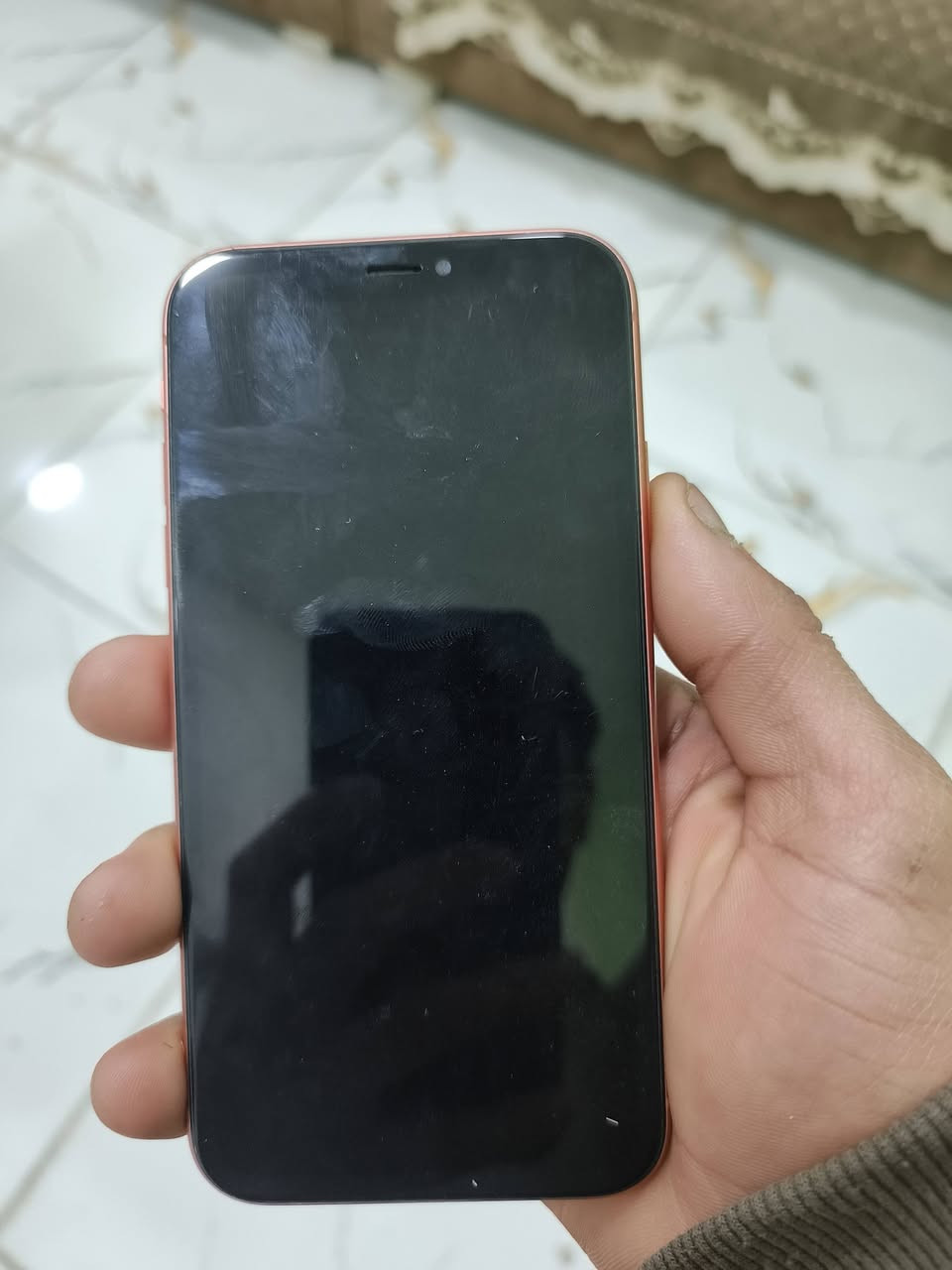 سلام عليكم إيفون إكس آر بطاريه 67 ذاكره 128 جهاز بلادي فيس أيدي متوقف وضهره مثل ما شوفه وياه كفر هديه سعره 130 مكاني بغداد جسر ديالى القديم رقم ***********
