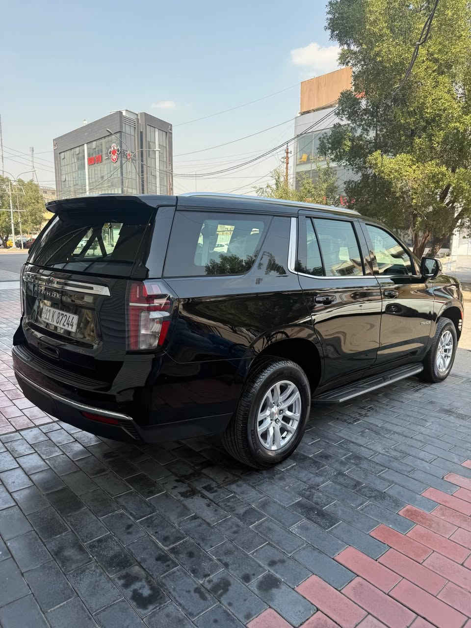 السلام عليكم 
تاهو ٢٠٢٤ 
ماشيه ٥٠٠٠ كيلو 
السياره ضمان المنصور 
بعدها على تبديله الشركه 
مكفوله كفالة عامه من كل شي 
مكان السياره بغداد الكراده شارع ٦٢ 
رقمي *********** بغداد, العراق
