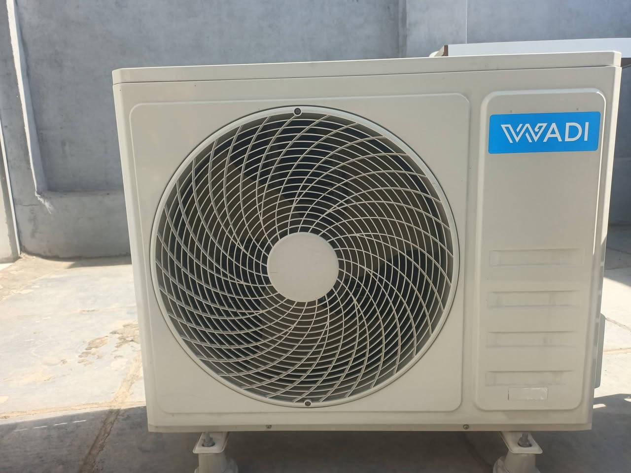 السلام عليكم 
سبالت للبيع مامشتغلات  أقل الموسم توسوت 2طن سعر 650نهايته
 وادي 2طن 450نهايته 
 سبب البيع حولت أبيت جديد المنطقه مابيه كهرباء زينه ومشديتهن 
يعجبك السعر بدون عمله اتصل واني ابخدمتك
بغداد الشعب 
***********
