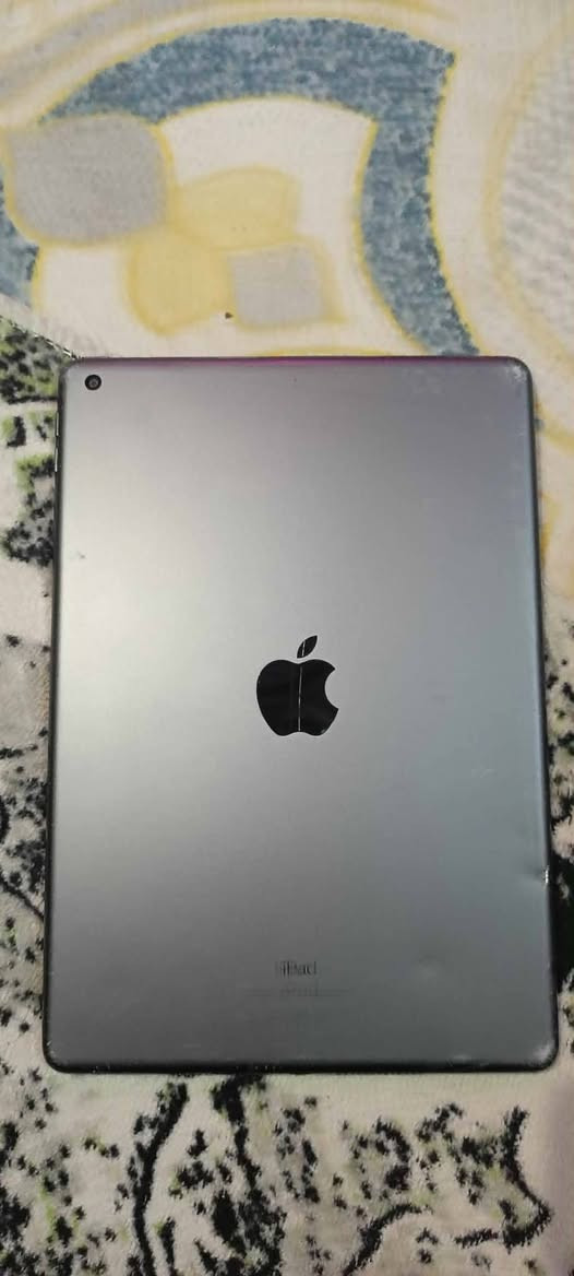 مكلف بانشر
ابياد 9 
جهاز مرتب ونضيف مامفتوح 
بي كسر بالابالزمه 
سعر مناسب ١٥٠ 
الذاكرة 64
مكاني حي الغدير 
رقمي ***********
