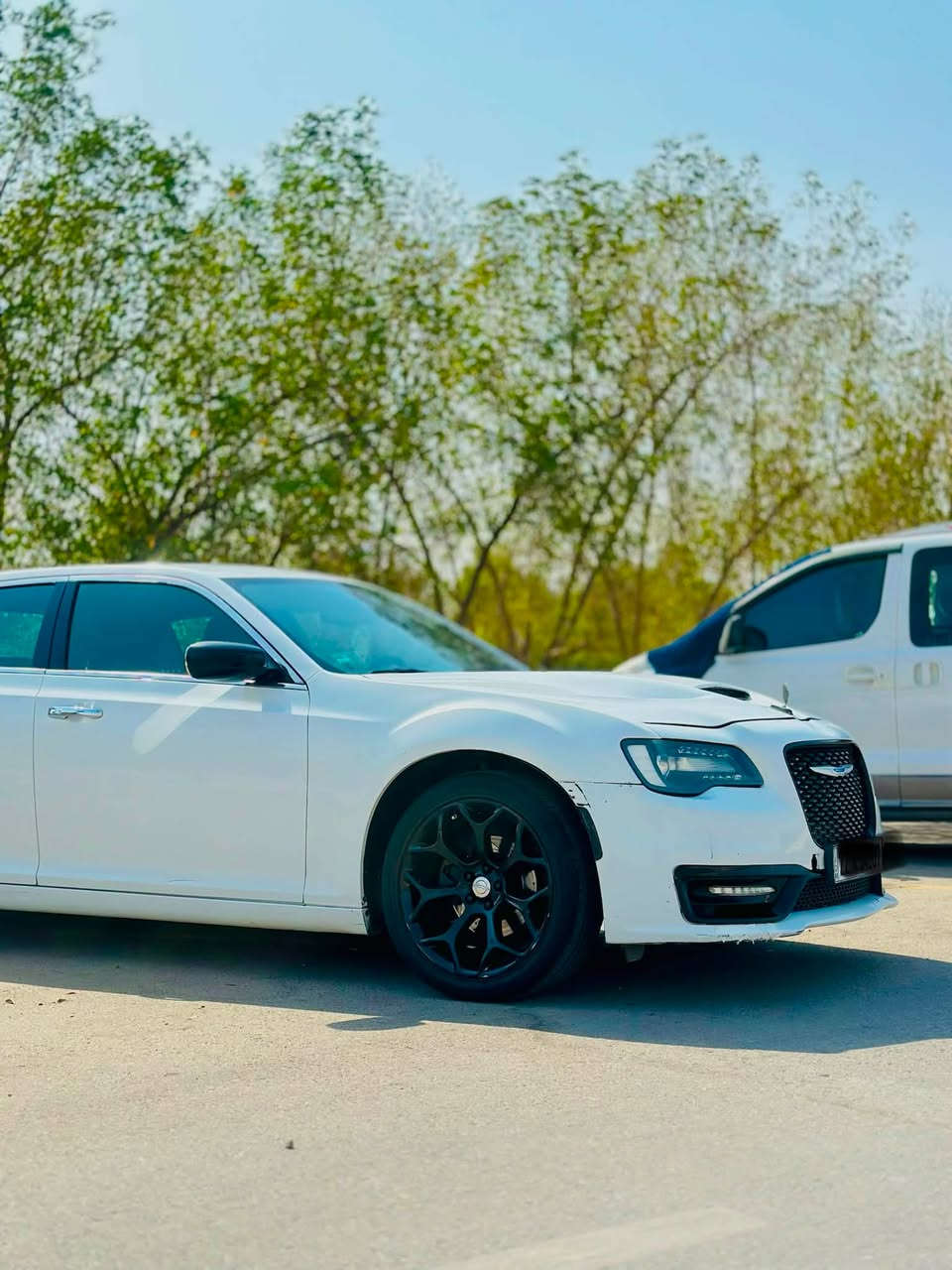 كرايسلر اوباما c300
موديل 14 محدثه SRT 21سياره جاهزه بدون اي نقص 
متوم طبق الاصل لوحات وسنويه اصليات داخل كاربون فايبر بالكامل مكينه 3600 كير طياره 8 نمر ب55 مكاني ناصريه ***********
