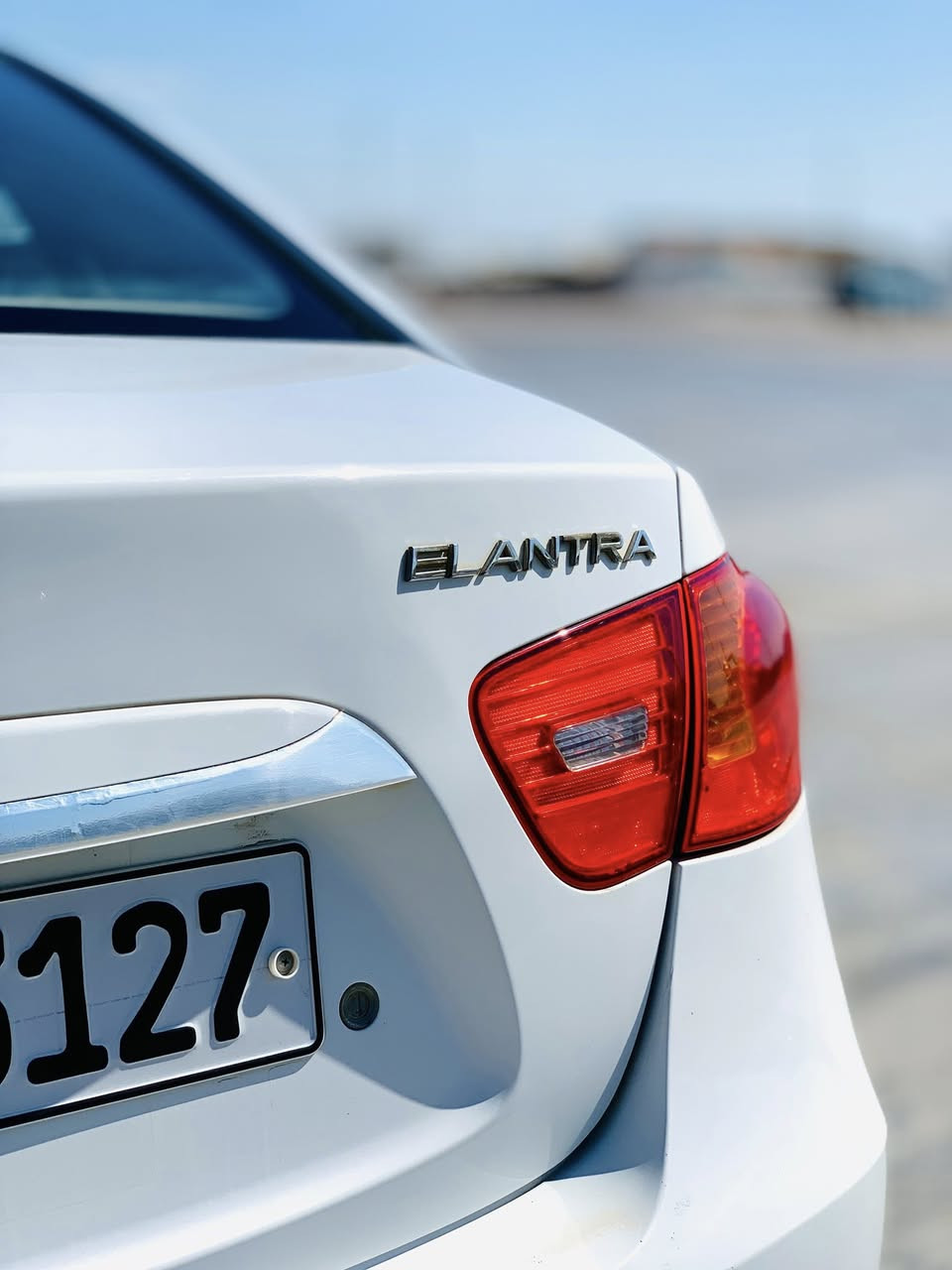 للبيع هونداي النترا 2010 خليجي لون ابيض رقم أربيل دولي  شرط التحويل…
سياره خير من الله حيل حلوه واحلى من الصور
مواصفات 
محرك 1600 خير من الله لا تبخير ولا تنقيص 
كير شرط بدون كل عيب صدر جديد
تبريد ثلج تدفئه نار سياره جاهزه مجهزه بدون نقص…
السياره كفاله عامه قطره صبغ ماكو فقط بارد بالباب الخلفي …
السعر 120 وبيها مجال 
مكاني /واسط الصويره 
***********
