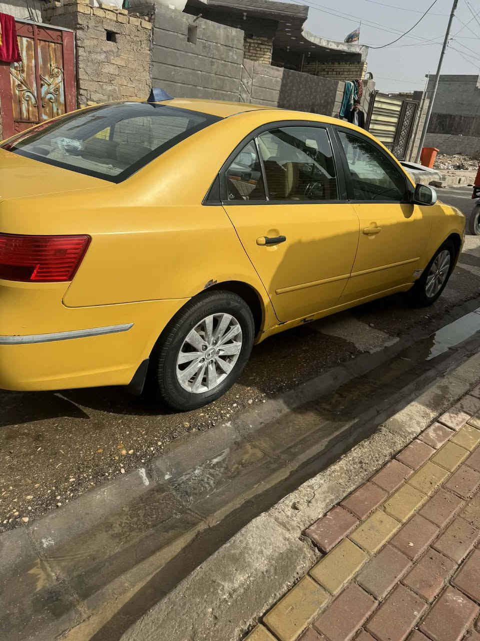 سلام عليكم سوناتا البيع سياره خير من الله تخم تاير حداديه جديده وارد أمريكي 2400 مكينته دواخل عسلي غرفته كله،جديد، مابيه،اي نقص ***********
