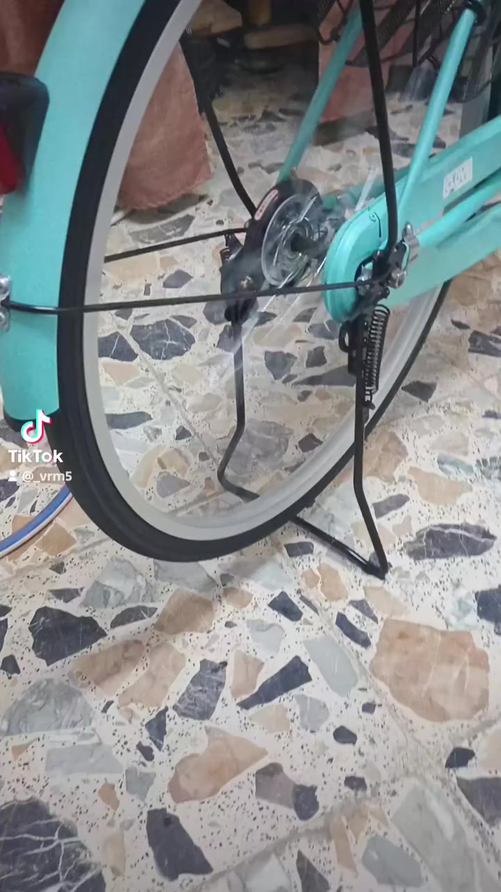 سلام عليكم شباب بيكل لبيعه نول طافي بلدي حاويه موديل21 كفاله كدام عينكم شعندكم دزو مروس ايشي دزو دراجه بيسكل انشوف ونقيم سعره البيسكل ب150بي مجال قليل كلش رقمي تواصل متواجد***********
