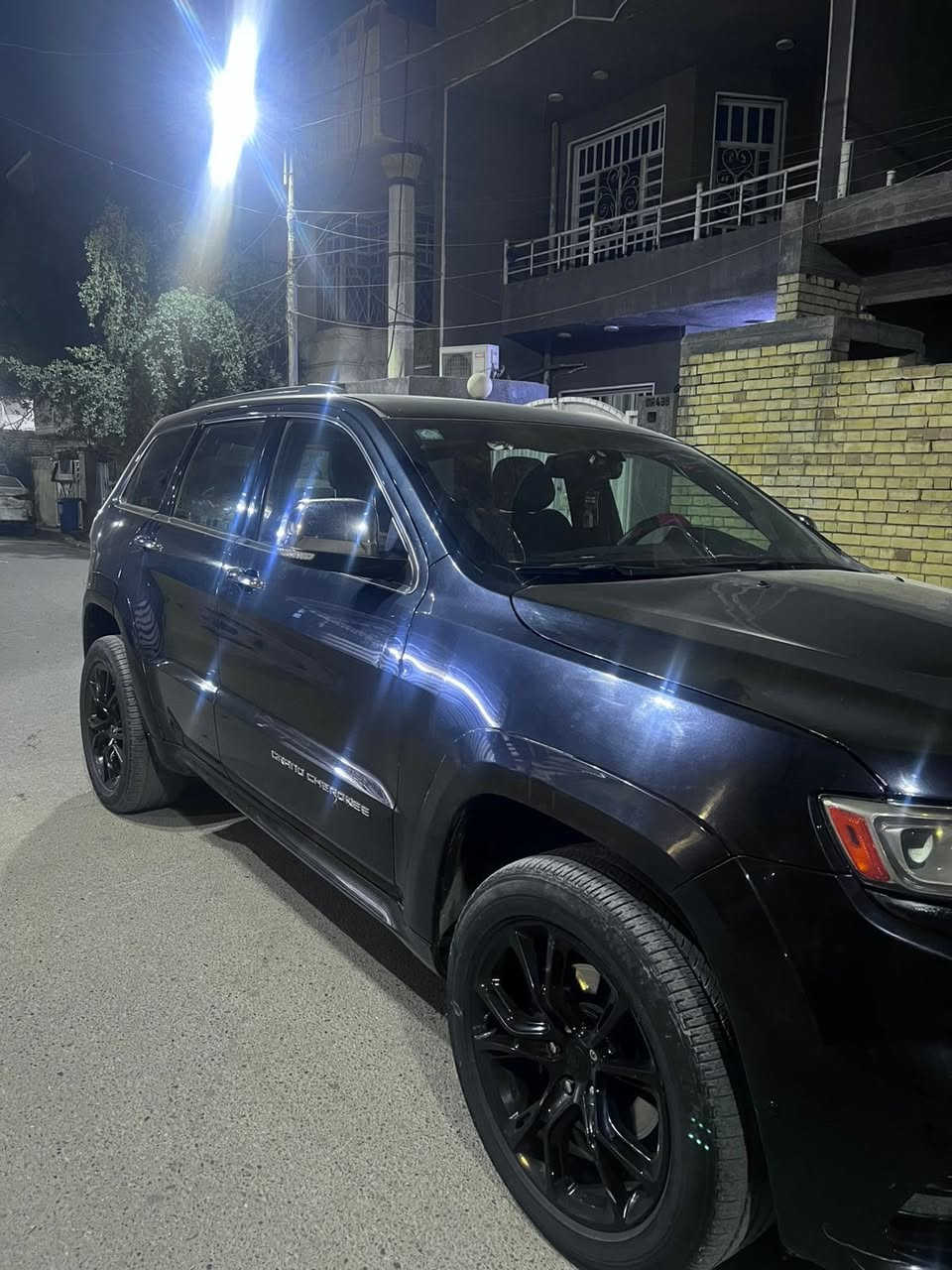 سلام عليكم جيب 14 فول وواحد عله واحد بيه ربع قطع سبغ  مكان بغداد دوره ‭0770 267 3906‬
سعر 175
