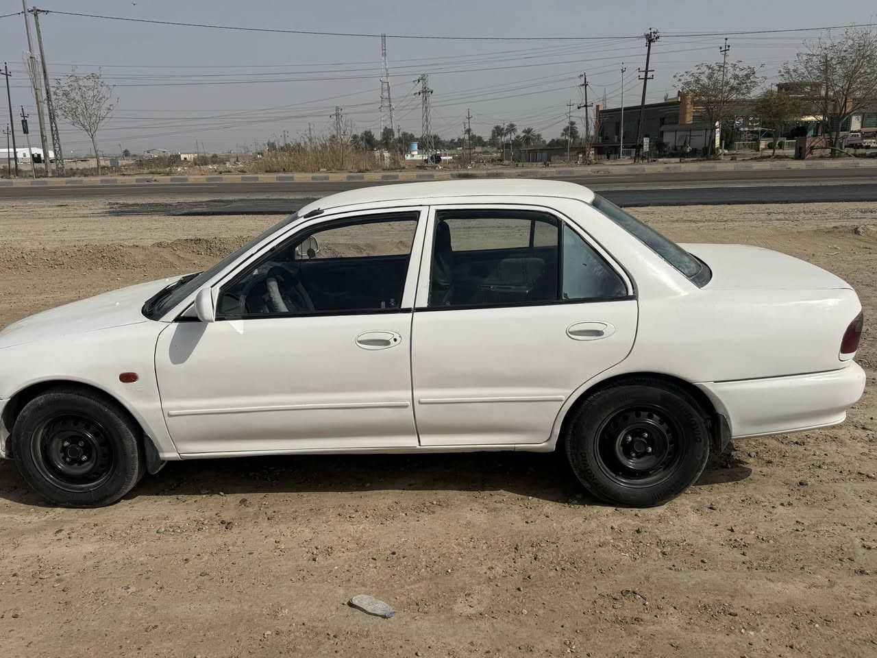 السلام عليكم مكلف بالنشر سياره للبيع
نوع بروتون موديل ٢٠٠٢ رقم بغداد انكليزي   مكينه وكير مكفولات شرط على فحص وين ميعجبك سياره صبغ عام بدون دواخل 
سياره خير من الله
 السعر 38 وبيها مجال حك الجيه 
***********
 العنوان صلاح الدين /الدجيل
