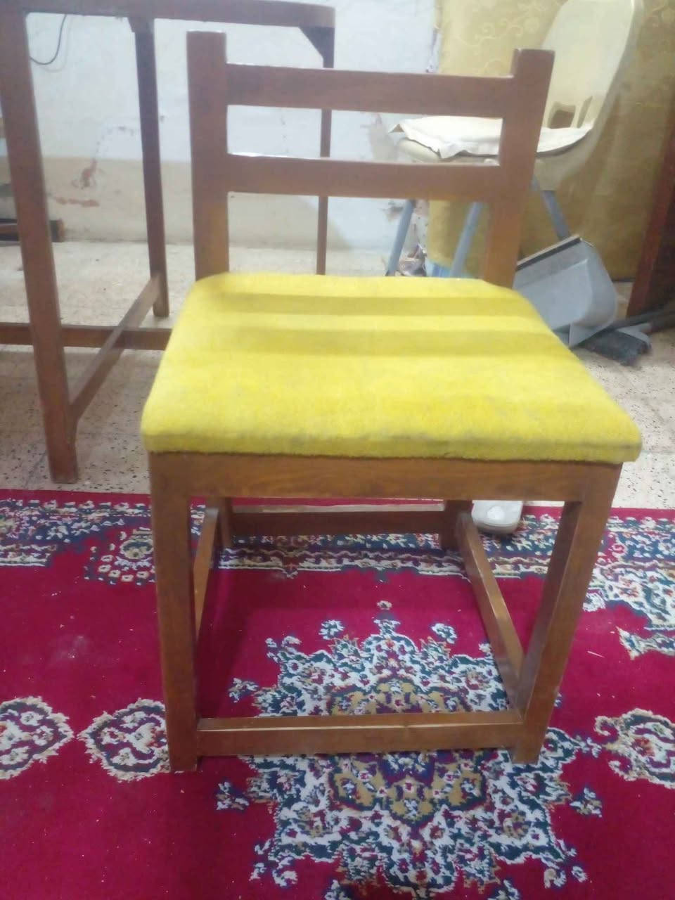 ميز طعام ست كراسي الطبلة واثنين كراسي نضيفات جدا جدا اربع كراسي يحتاجن تصليح بغداد, العراق


**إذا كنت صاحب هذا الإعلان وتريد حذفه لأي سبب، رجاءا أرسل رسالة إلى الدعم الفني**