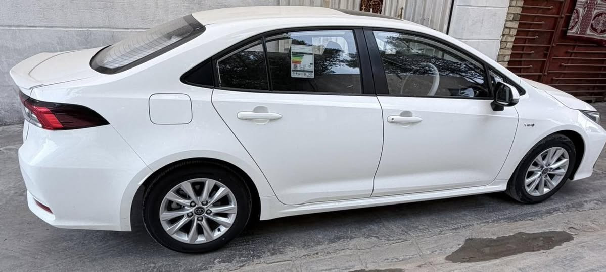 كورلا 2024هايبرد  رقم بغداد مشروع وطني  
خليجي مكفوله من الصبغ والتبديل والبارد )

المواصفات  1/1  
 دخول ذكي 
 إنارة ترحيب 
 بصمه تشغيل 
 سلايد  روف 
 ويل كب كروم  
 هندبريك اوتو 
 توقف ذاتي 
 مانع اصطدام
 رادار امامي  
واشاير بالمري 
 تحديد مسار  
 قياده ذاتيه 
 تبريد قطعتين  
 اوتو هولد 
 محرك 1800

ماشيه 34
🔵السعر 149

العنوان مكان السياره بغداد الكرخ .
***********
