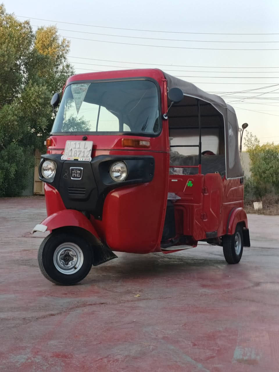 سلام عليكم تكتك ٢٠٢٢للبيع تكتك جاهزة وحلوة بيهة لغد وفيها ربع من الصفحة اليمين وفيها نكادات معمرات بس الباقي اكفلة رايدهة   9400 وبيعة مجال بسيط   الرقم  ***********
