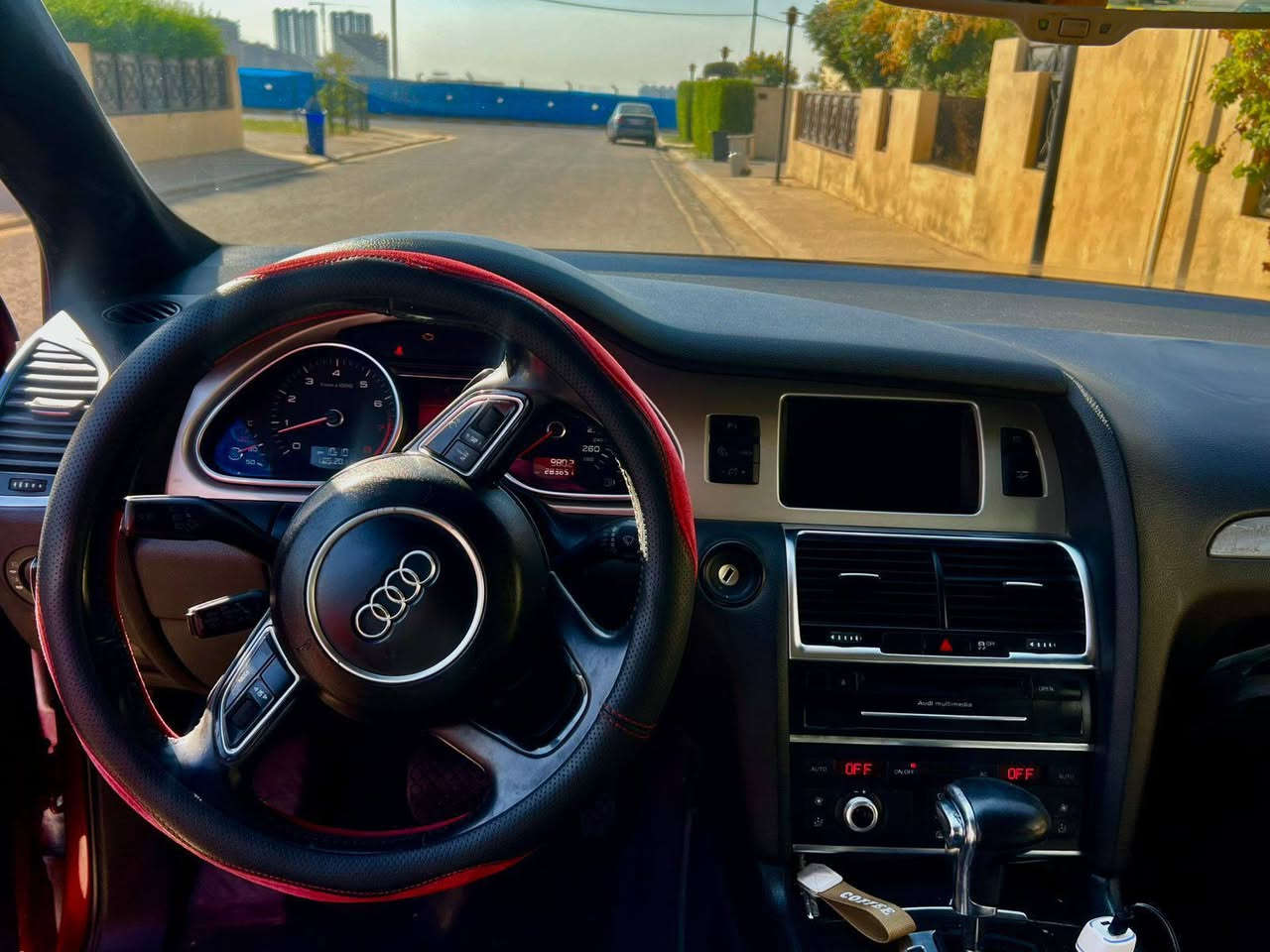 اودي q7 مواصفات s line موديل2012
اودي Q7 فول مواصفات خليجي رقم اربيل سنويه جديده تحويل ثاني يوم 7راكب بانزين 6سلندر 
السعر 130 
للاستفسار الاتصال على ***********
