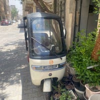 عندي تكتك شحن جديد غير مستعمل بطارياته هابطه لان مضموم للبيع سعرها ملي...