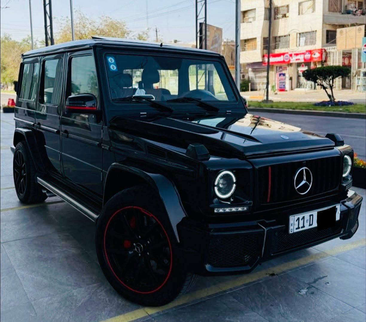 جي كلاس 2016 فئة G63 AMG
خليجي سيارة دفع رباعي نوع المحرك: V8 توين تيربو سعة المحرك: 5.5 لتر 

المقاعد: جلد فاخر (Designo) بخواص التدفئة والتبريد والمساج 

شاشات الاساسية +عدد 2 في المقاعد 

فتحة سلايد 

نظام صوتي محيطي فاخر 

المكابح نظام منع انزلاق (ABS) مع نظام الثبات 

محدد سرعة

السيارة مغلفة اسود 

بيهة صوت كزوز مخيف 

رقم بغداد جديد و هزة جديد  شبه مميز

العنوان بغداد القادسية مجمع الوزراء

***********
