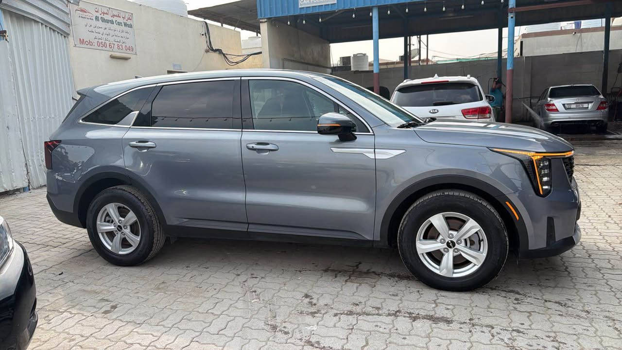 من لديه كتاب شهداء 
سورنتو 2024 بلميناء وارد امريكي 
مكينه 2500 سبعه راكب بدون ايرباك بدون دواخل حادث تبديل جاملغ وباب 
السياره حالين بلميناء تدخل بكتاب شهداء للعنده كتاب يستلم جاهز واصل لمحافضتك السعر 195 واصل بصره
مكتب الخليج - بغداد - ***********
ملاحضه دفع عربون لحين وصول السياره
بيع فقط Colombo, Sri Lanka
