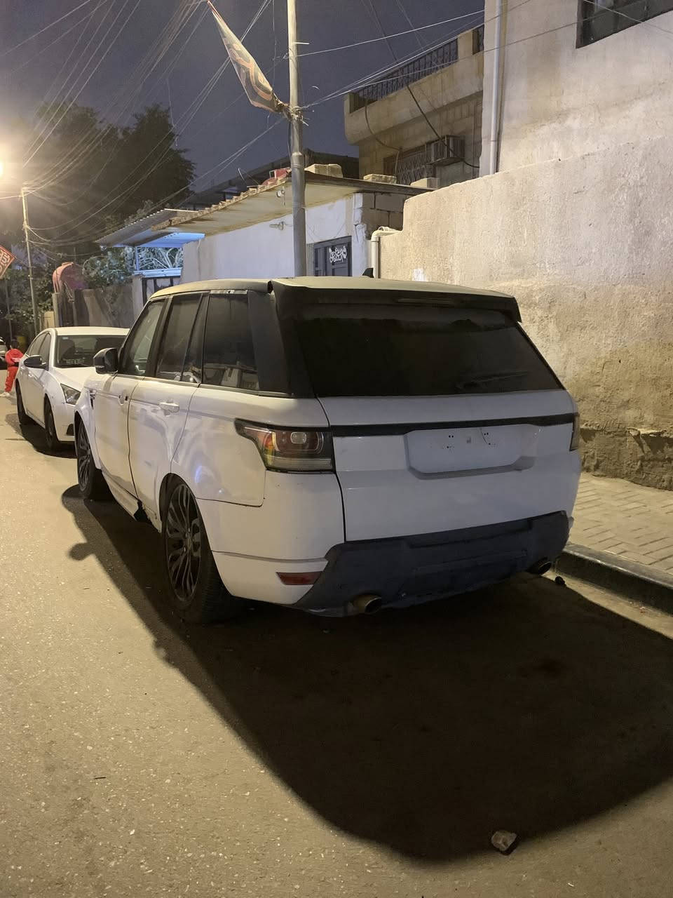 السلام عليكم رانج ٢٠٠٩ محدث ٢٠١٦ خارج مكينه ٨ سوبر شغالة السيارة متروكه | بدون كصه | يرادلها تصليح داينمو | وترتيب بمنضومة الجوبلسات | السعر 55$ مكاني البصرة متواجد واتساب***********
