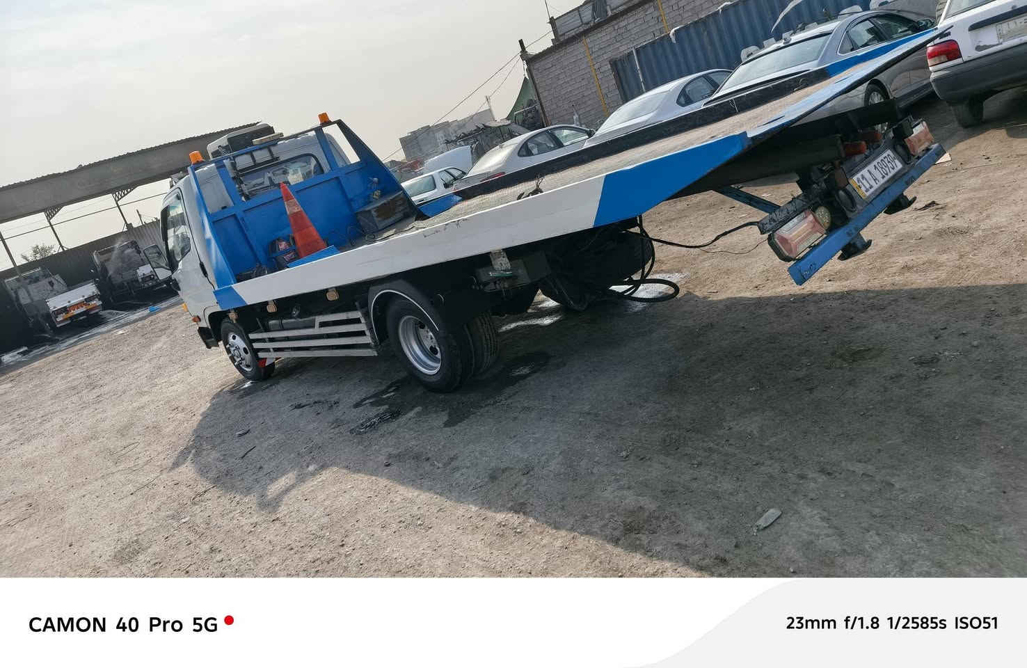 للبيع كنتر هونداي سطحيه موديل 2001 تخم تاير حداديه رقم بغداد انجليزي تحويل ثاني يوم***********
