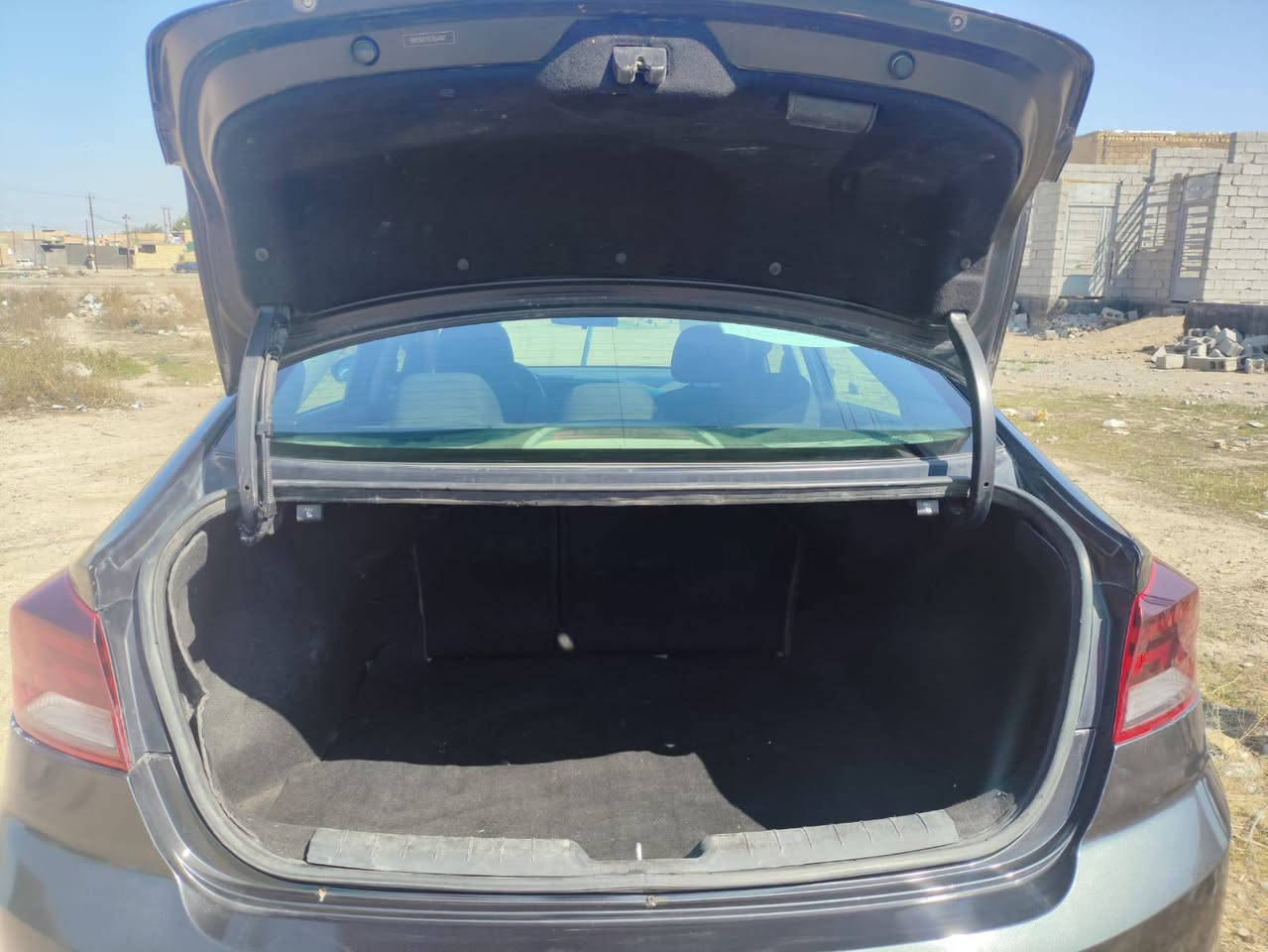 سلام عليكم
سيارة النترا موديل 2020 معوقين بيهة 5 قطع صبغ سيارة جاهزة  كير ومكينة تبريد تدفئة تخم تاير رقم بغداد 
سيارة من ايدك للشارع سيارة ليبل واحد من عدة الجاملغ المامي للبيع او مراوس بسيارة تكسي مكاني تاجي سبع البور وهاذا رقمي *********** السعر 115 وبيهة مجال الشراي يخابر واني بخدمتة
