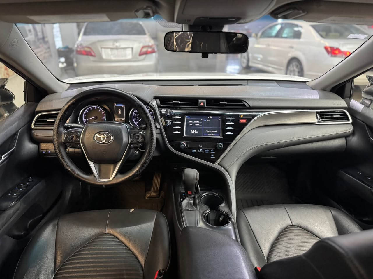 بەناوی خودای گەورە
Toyota camre SE 2018
*********** Vibar whats app  
تۆیۆتا کامری ٢٠١٨ se
رەنگی سپی بەفری مواسەفاتی se  سەیارەکە رەقەم یەک جوان و پاکە کوشن جلد شاشە گەورە ڕادار تەحدیل سورحە 
ئەوتۆ فول لایت لید 
بەردی گزۆز ڕادار هەمووشتێکی بەشەرت  فول مواسەفات هەموو گیانی بەشەرت سەیارەکە زۆر پاک و لۆک ماوەتەوە بی چال بی شوخت 
سەیارەکە دوپارچەی بۆیاخە قەپاخ سندوق و جەمەلاخی دواوەی سەکن سەیارەکە لۆک لۆکە یەک ٢٥٠  مەسرەفی نیە تازە ڕۆنی گیر و مەکینە گۆراوە بە شەرتی هەموو شتێک
گیر مەکینە کارەبای تەقە و رەقە هەموو گیانی بەشەرت سەیارەکە رەقەم یەک جوان و پاکە بەشەرتی وەکالە و بەناو کردن ڕەقەم هەولیر
نرخی ١٧٠ گەلا و مجال
ناونیشان ڕانیە حاجیاوا
فایبەر وەتس ئەپ
*********** السليمانية, العراق
