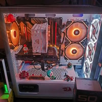 ❤️ كيس وشاشة وملحقات للبيع المواصفات :  CPU : I7 9700F 4.7GHZ  Cooler ...