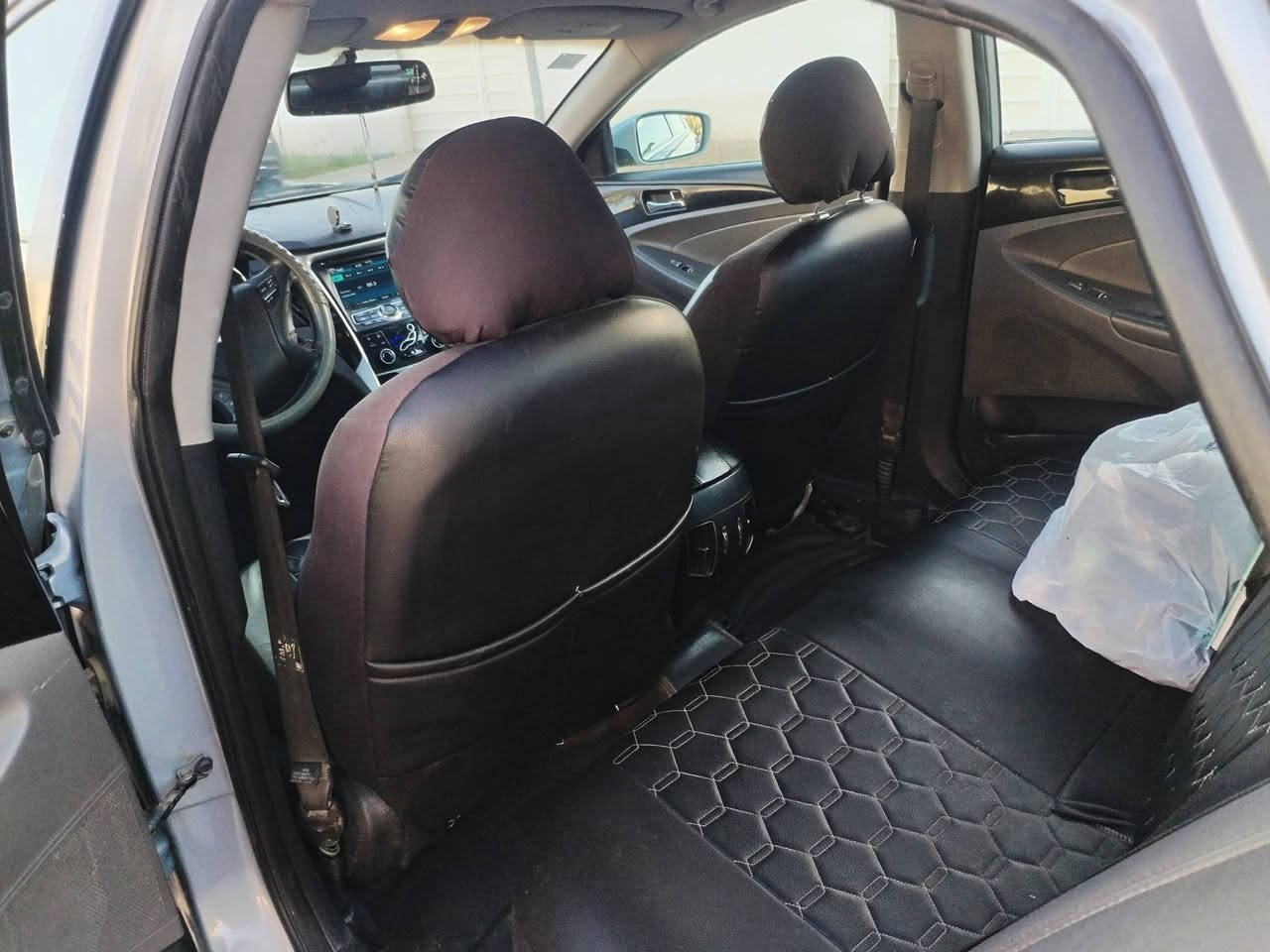 سوناتا ٢٠١٣ وارد امريكي
فول مواصفات Limited
رقم انگليزي
بانوراما
تدفئة كشنات
تحكم ستيرن
شاشة
بصمة
محرك GDI 2400
السعر ٩٣ وبيها مجال
مكان السيارة كربلاء
للإستفسار  ***********
