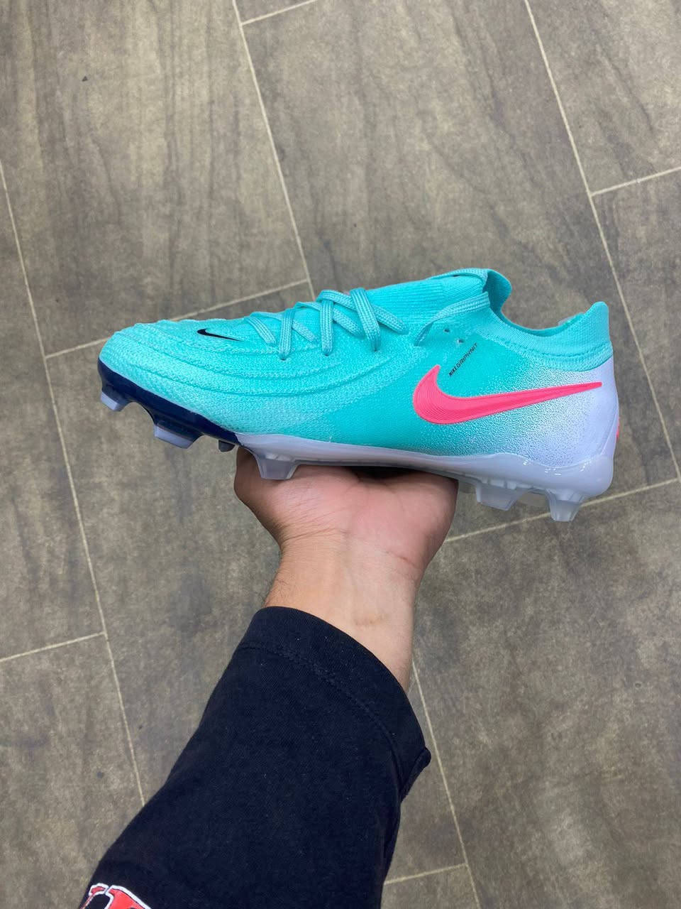 سعر واحد عراق احنه وصل فانتوم استد اصلي بشرط تفحص كدام مندوب بس, 35توصيل مجاني


**إذا كنت صاحب هذا الإعلان وتريد حذفه لأي سبب، رجاءا أرسل رسالة إلى الدعم الفني**